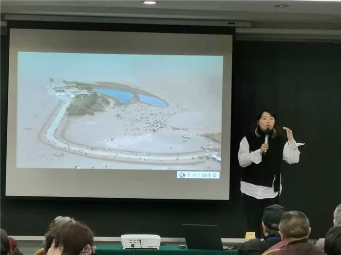 綿陽(yáng)中旅假日旅行社舉行新疆南疆專(zhuān)列(漠河專(zhuān)列)華陽(yáng)避暑線路推薦會(huì)暨客戶答謝會(huì)