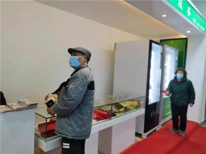 四川中青旅綿陽分社、綿陽市中旅假日旅行社、綿陽自來文化傳播有限公司24H自助售貨服務(wù)盛大開業(yè)