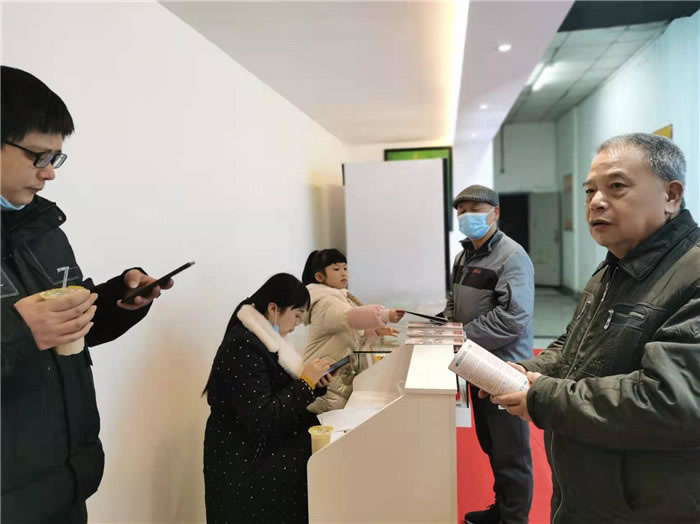 四川中青旅綿陽分社、綿陽市中旅假日旅行社、綿陽自來文化傳播有限公司24H自助售貨服務(wù)盛大開業(yè)